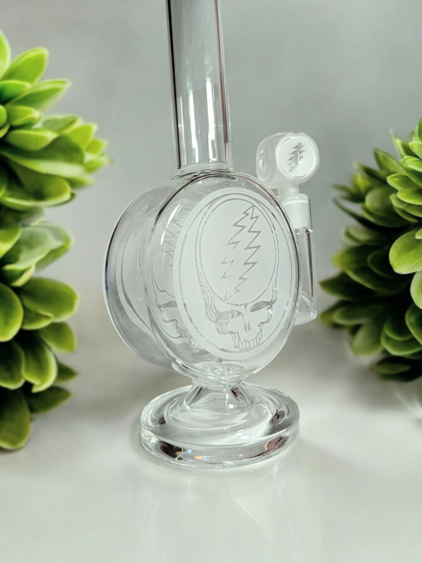 Grateful Dead Steal Your Face Chugger Waterpipe