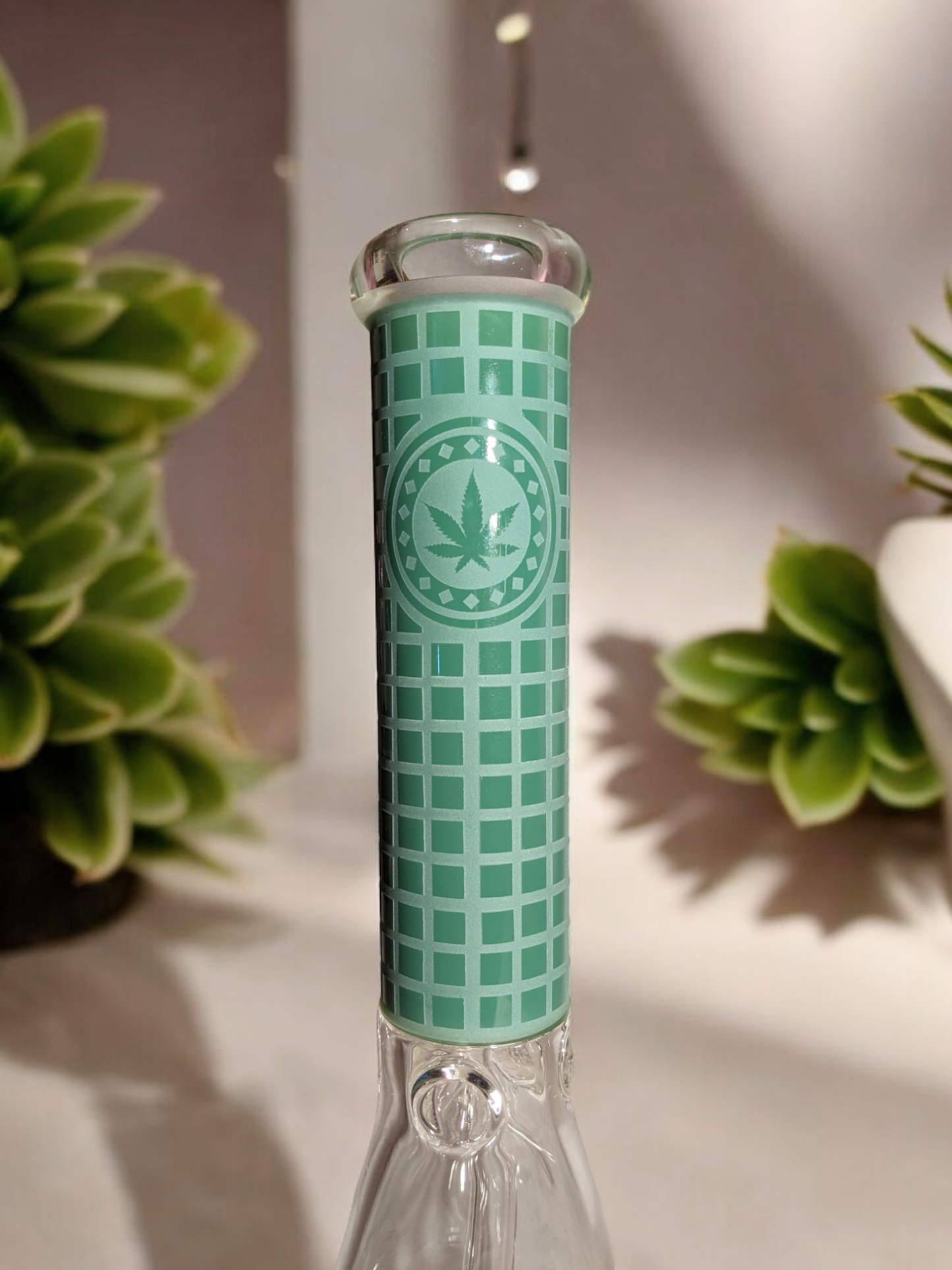 14" Sandblasted Pot Leaf Beaker